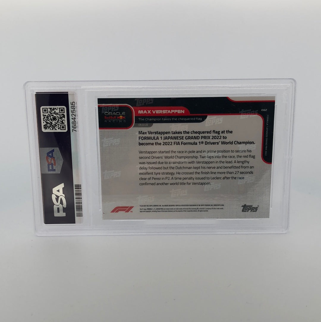 PSA 10 - 07/10 Max Verstappen #62 - The Champion takes the chequered flag - Blue