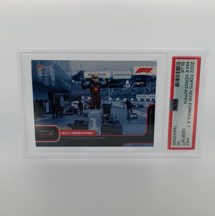 PSA 10 - 07/10 Max Verstappen #62 - The Champion takes the chequered flag - Blue