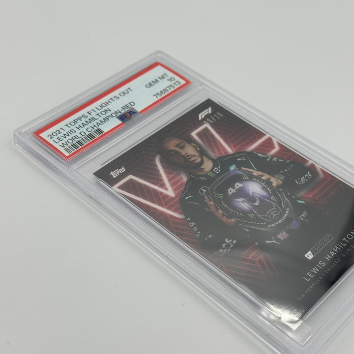 PSA 10 - 09/10 Lewis Hamilton - Drivers World Champion - Red