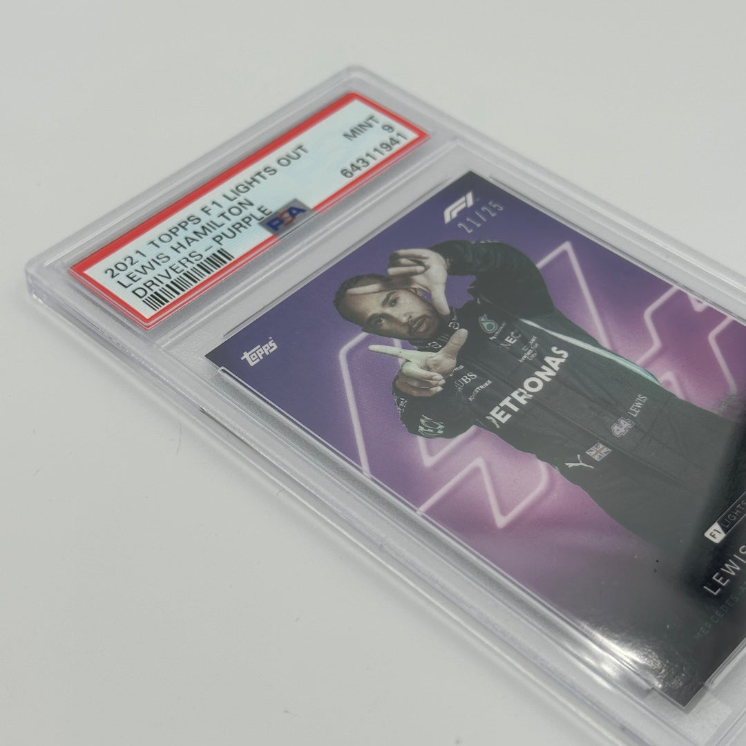 PSA 9 - 21/25 Lewis Hamilton - Drivers - Purple Parallel