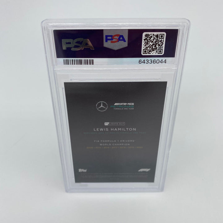 PSA 9 - 33/75 Lewis Hamilton - Drivers World Champion